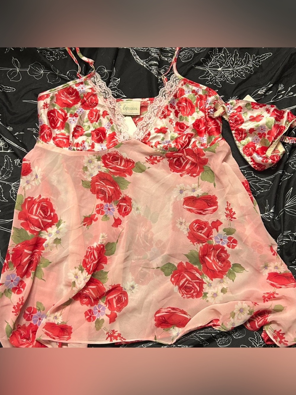 NWT vintage expressions lingerie set